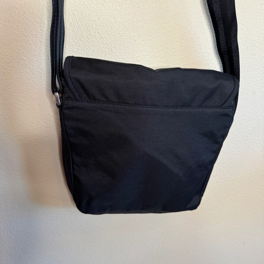 TUMI. Tech black crossbody bag for men or women - Picture 7 of 14